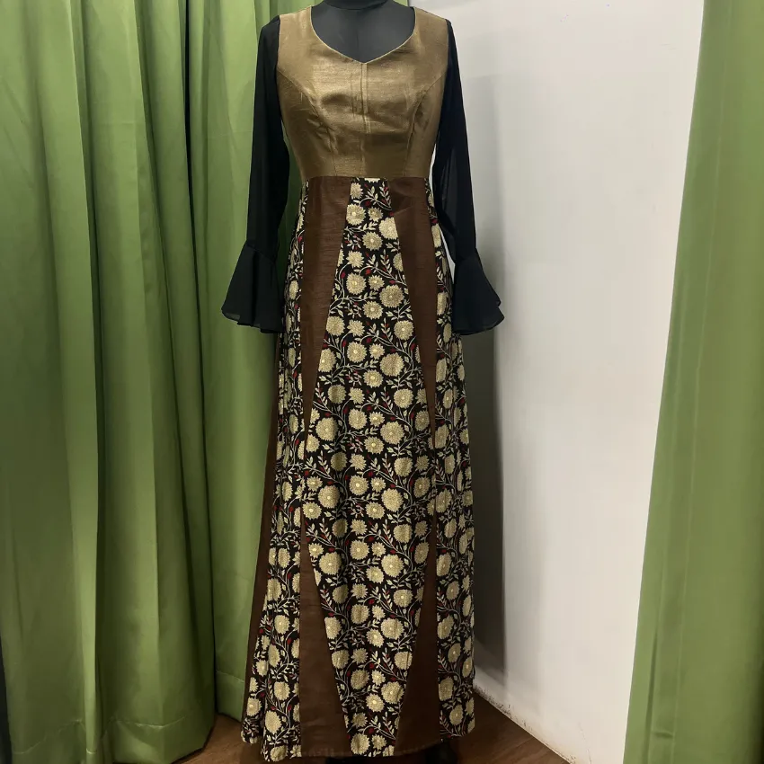 Yaja- Panel anarkali